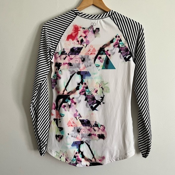 CALIA by Carrie Underwood Long Ruched Striped Sleeve Swim Top - Picture 3 of 7